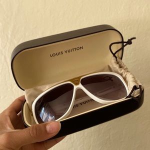 Louis Vuitton White Evidence Sunglasses